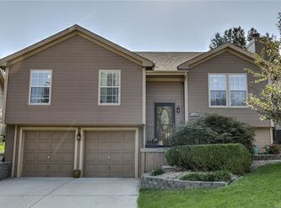 11209 N Wallace Ave, Kansas City, MO 64157