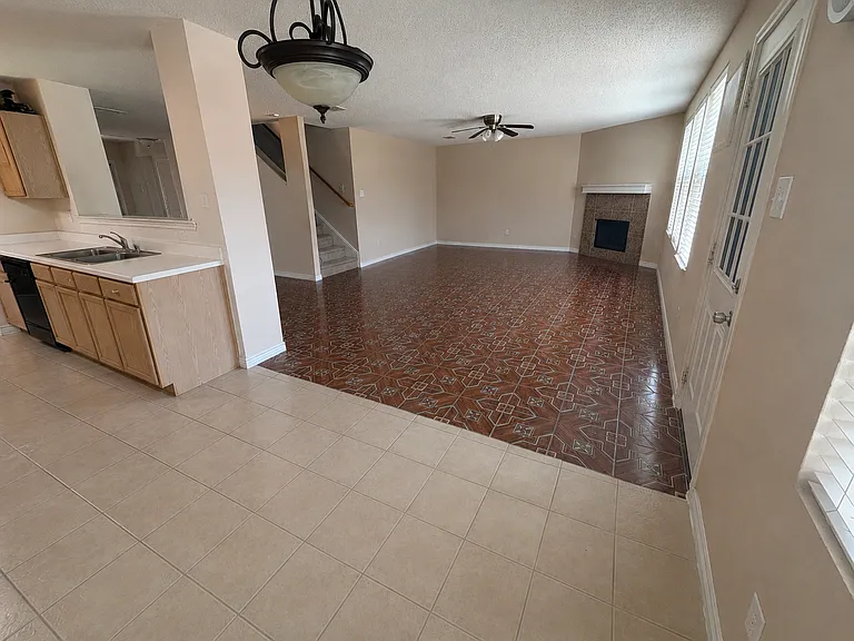 511 Travis Ranch Trl — Photo 13