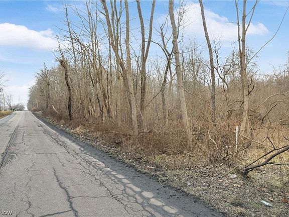 3rd image of Lane West Rd SW