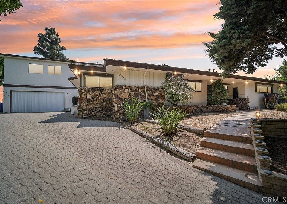 1st image of 12218 Sarazen Pl