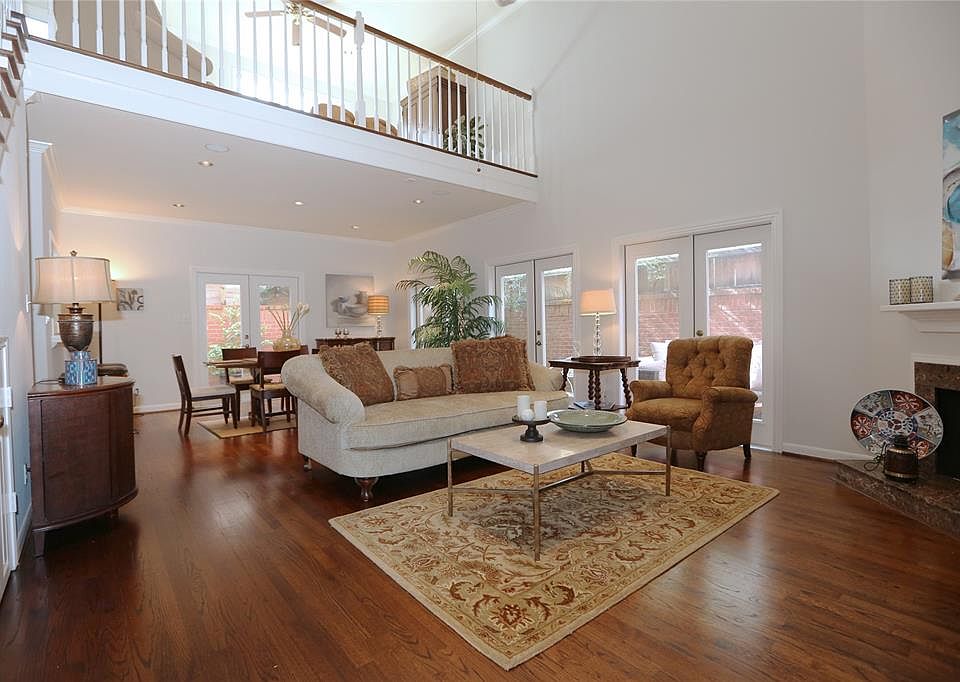 1st image of 2113 Potomac Dr APT D