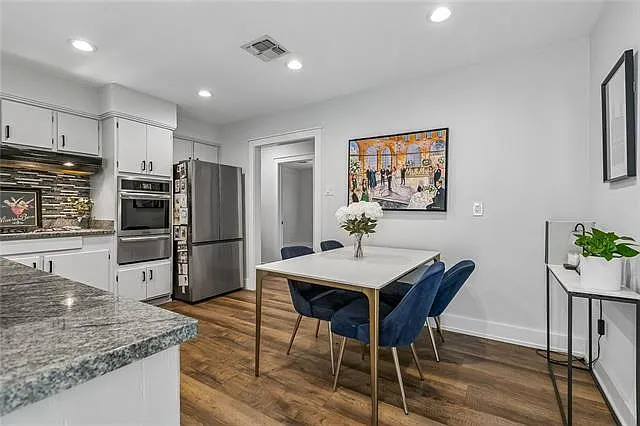 905 Taft Park — Photo 6