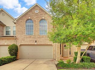 7515 S Linpar Ct, Houston, TX 77040