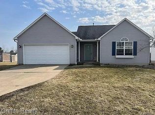 8091 Majestic Blvd, Fowlerville, MI