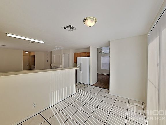 5th image of 588 Old West Ct