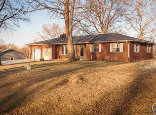 840 SE Tecumseh Rd, Tecumseh, KS 66542