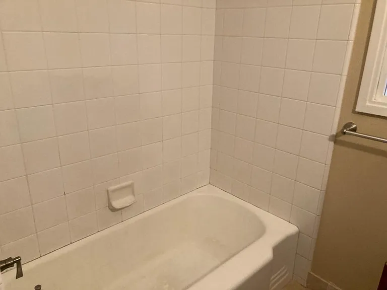 210 Wilton Ave — Photo 10