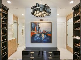 2575 Peachtree Rd NE, Atlanta, GA