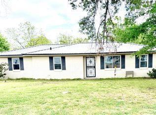411 Smith Rd, Cleveland, MS 38732