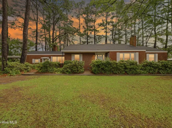 1130 N Road Street, Elizabeth City, NC 27909