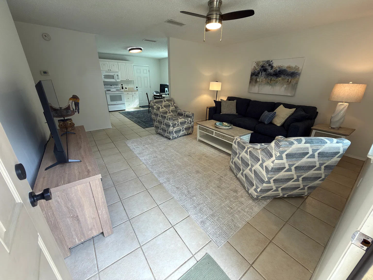 2 bed, 1000 sqft, $1,500 — Photo 1