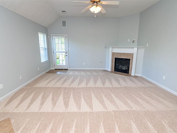 3rd image of 9141 Tremont Dr