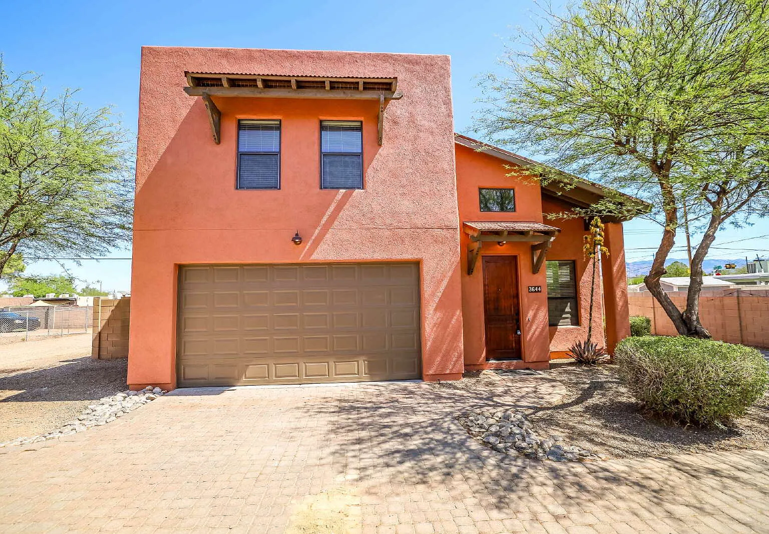 4 bed, 3.0 bath, 1740 sqft, $2,200 — Photo 1