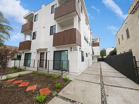 3rd image of 806 N Cherokee Ave #3/4