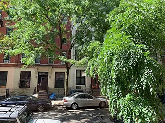 Rented by PocketBroker Inc