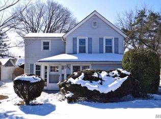 407B Pulaski Rd, E Northport, NY 11731