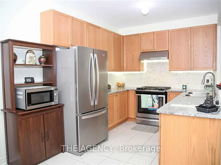 647 Mockridge Ter S — Photo 11
