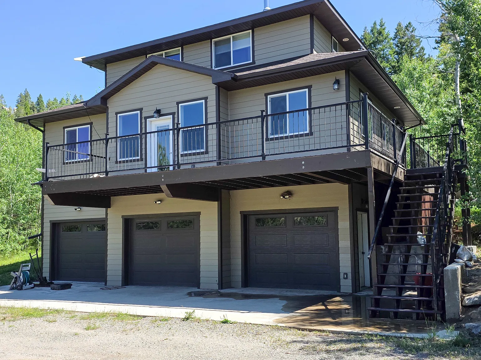 3 bed, 1356 sqft, $2,900 — Photo 1