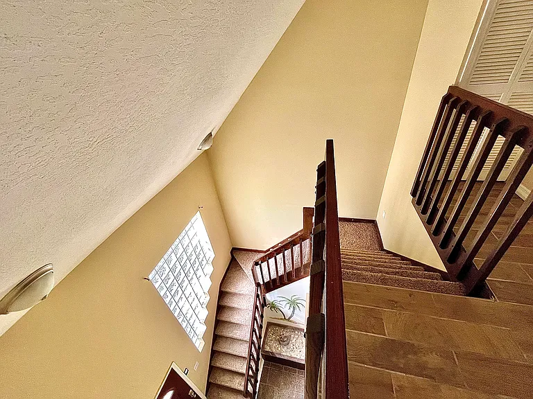 799 Shell St — Photo 31
