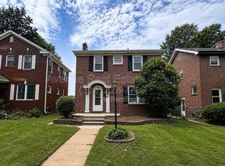 6770 Chamberlain Ave, Saint Louis, MO 63130