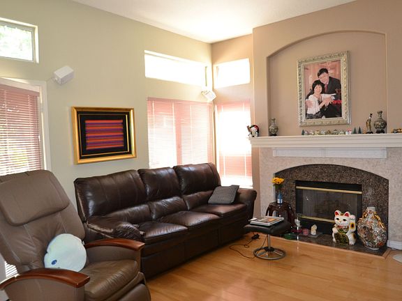 5th image of 11642 Boulton Ave