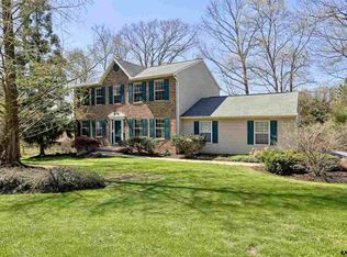 5388 Field Pointe Dr, Spring Grove, PA 17362