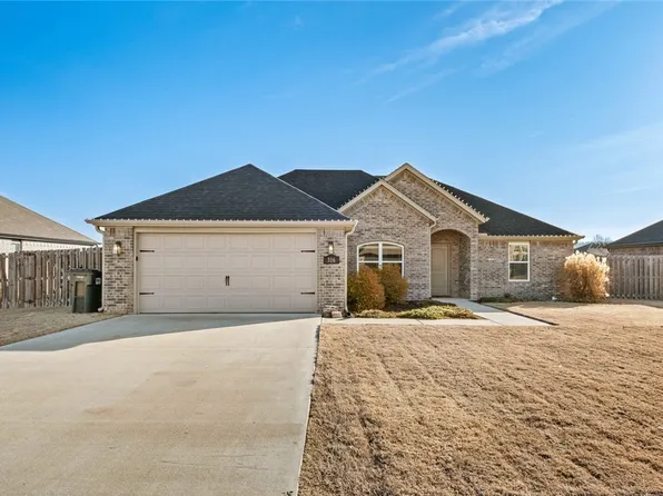 316 N Otoe St, Farmington, AR 72730