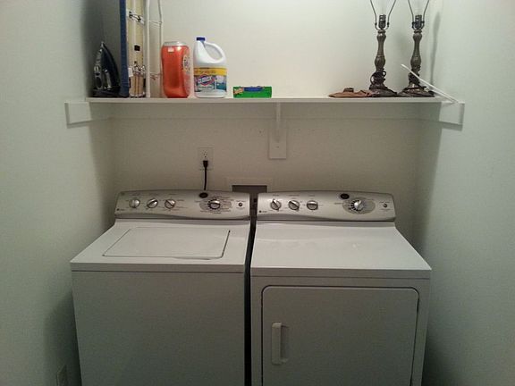 5th image of 1005 Grace Hill Dr