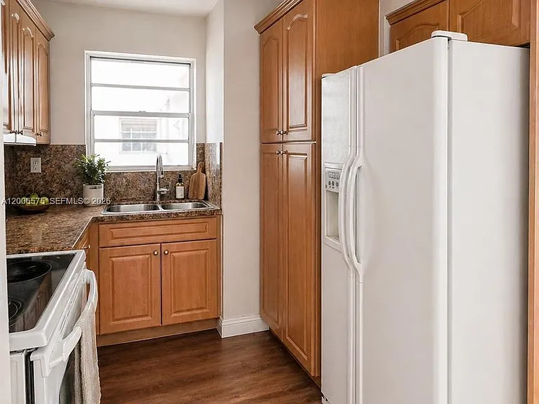 8870 Fontainebleau Blvd #409 — Photo 5