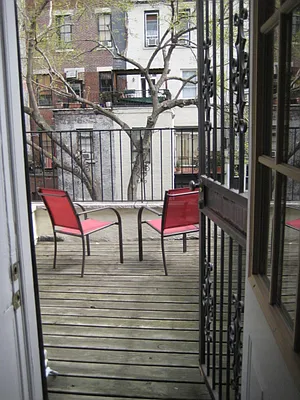 Rented by Magnone Real Estate | media 33