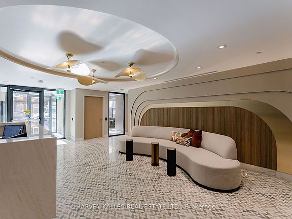 4th image of 8 Manor Rd W #Penthouse 1