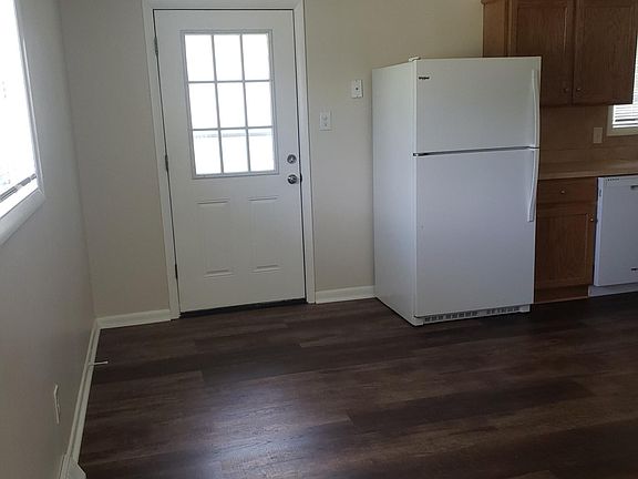 2nd image of 3791 Huntmere Ave