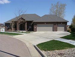 1st image of 2220 W Cherrywood Cir