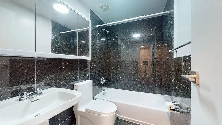 Rented by Bond New York | media 22