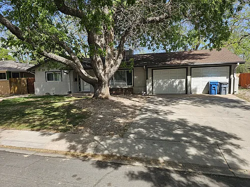 2216 S College Ave Photo 1