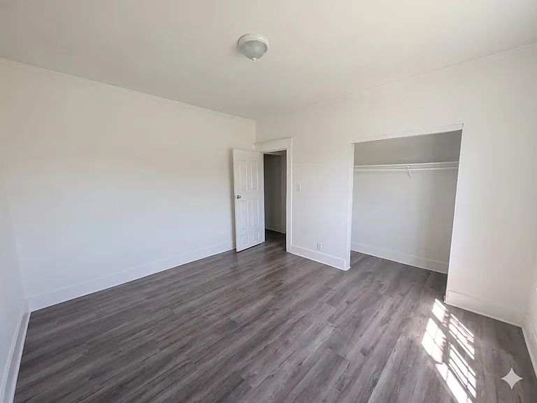 5265 S Figueroa St #1 — Photo 9