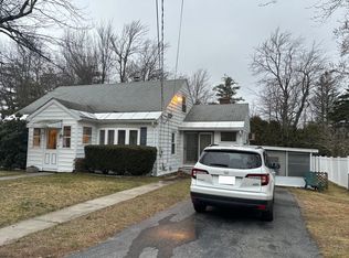 15 Ronald St, Fitchburg, MA 01420