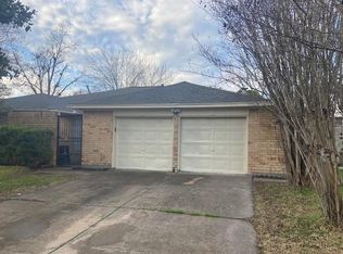 4323 Stonehenge Trl, Houston, TX 77066