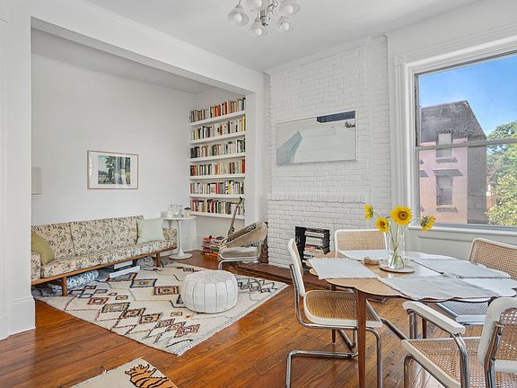 3rd image of 395 Henry St APT 3N