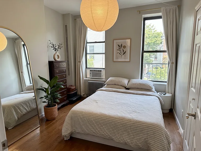 132 Norman Ave #4L — Photo 2