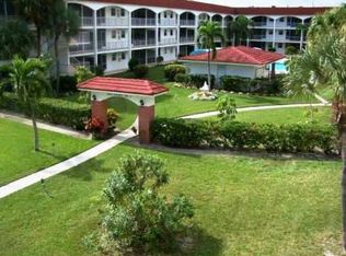 581 Blue Heron Dr APT 203, Hallandale Beach, FL 33009