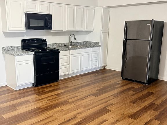3rd image of 3321 Laplace St Unit A