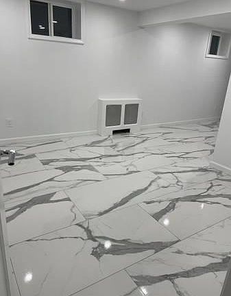 4th image of 20 Rossiter Ave #1