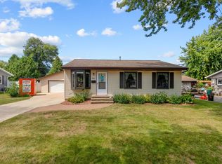 614 Linda St, Combined Locks, WI 54113