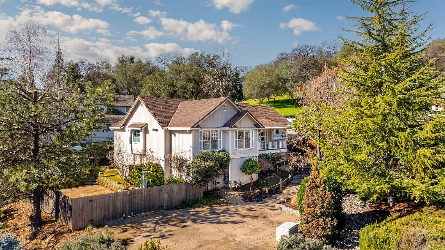 18829 Quartz Ct photo 1