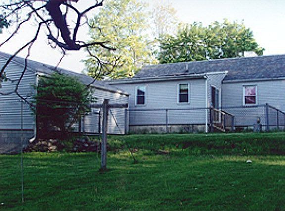 3rd image of 1644 Park Ave W