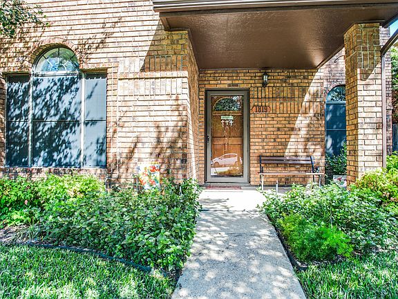 4th image of 1819 Cordova Dr