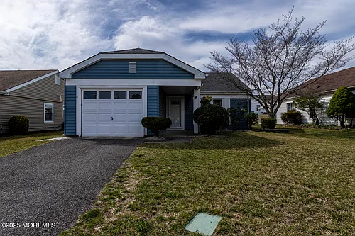73 Buckingham Dr N Photo 1