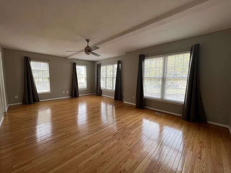 3705 Pendleton Ave — Photo 18