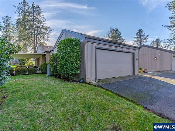4th image of 1851 Lexington Cir SE